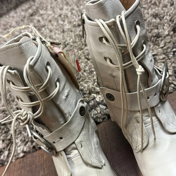 A.S.98 Faust Off-White Lace-Up Moto Leather Boots 
Size 37EU Women - Picture 7 of 16